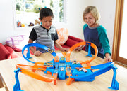 Hot Wheels Criss-Cross Crash Track​​​​ Set & Car | Playset with 1:64 Scale Toy Car &4 Intersections for Crashing, Powered by a Motorized Booster (Amazon Exclusive)