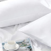 Tifschlaf Pillow Cases 2 Pack - White Pillowcases Plain Pack of 2, Super Soft Brushed Microfiber Standard Queen Pillow Covers With Envelope Closure, 50x75 cm