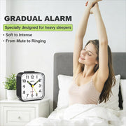 Azyh Analog Alarm Clock, Silent No Ticking Alarm Clock with Light, Snooze, Battery Operated, Loud Alarm, Luminous, Portable Clock, Quiet Small Travel Clock for Deep Sleeper