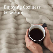 BEDELITE Fluffy Fleece Blanket Cosy Soft Throw, 152x203 cm, Linen Beige | Striped Design, Decorative for Sofa Bed Couch, Warm Gifts for Women and Girls
