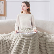 BEDELITE Fluffy Fleece Blanket Cosy Soft Throw, 152x203 cm, Linen Beige | Striped Design, Decorative for Sofa Bed Couch, Warm Gifts for Women and Girls
